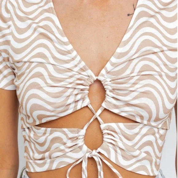 Crop top - Picture 2 of 2